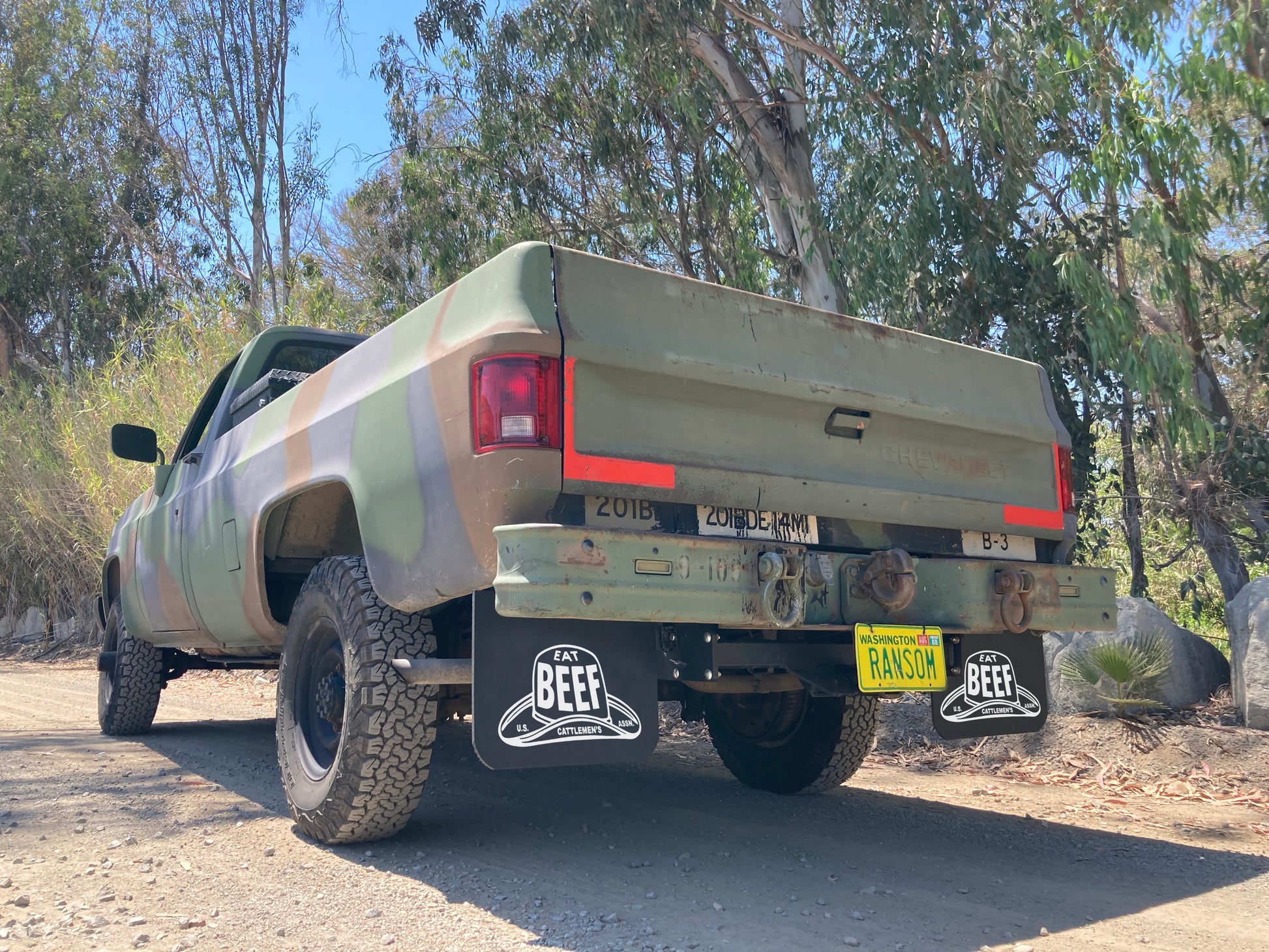 Chevrolet CUCV with vintage Eat Beef mudflaps installed