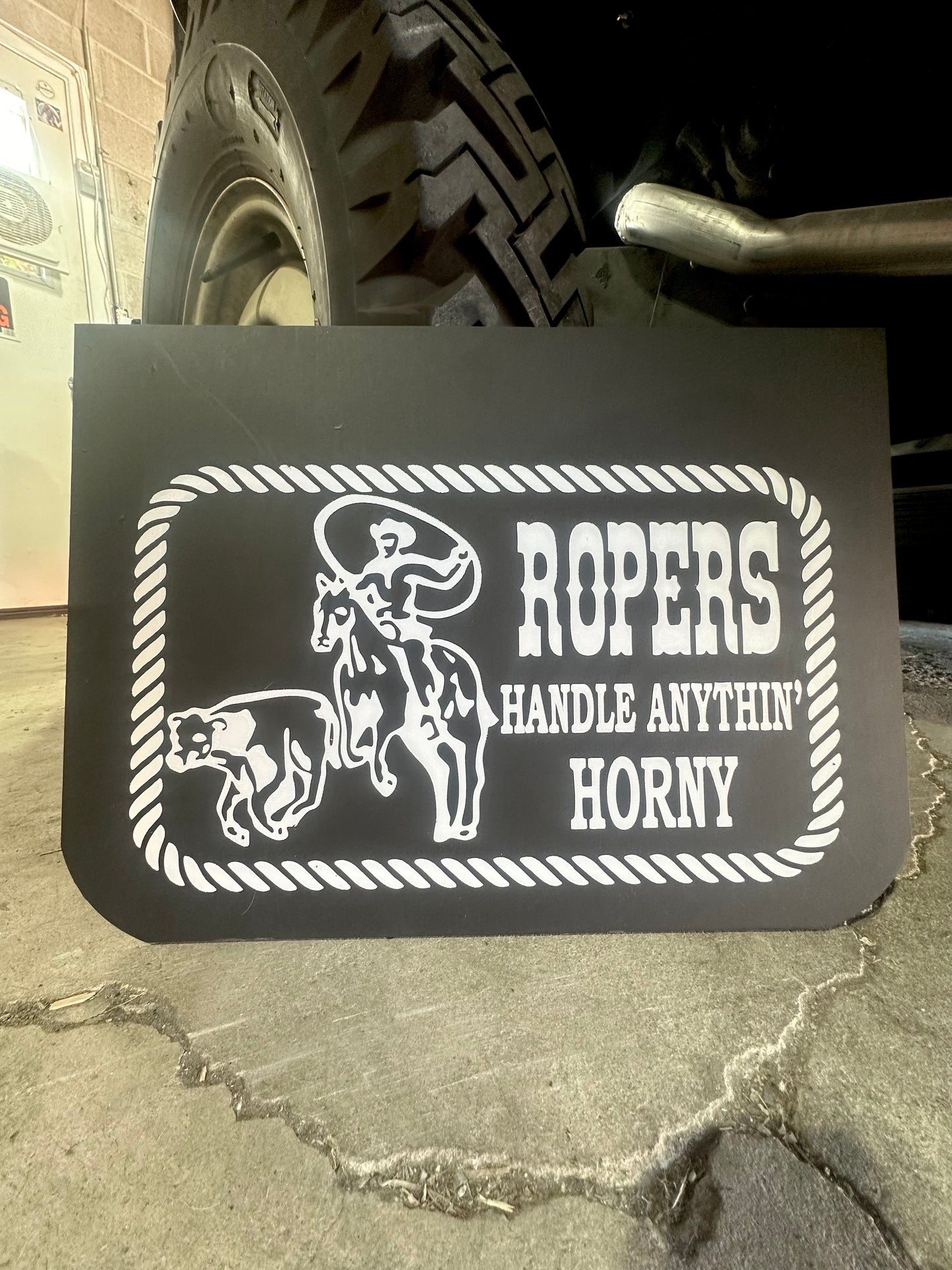 Close up of Ropers Handle Anythin mudflaps